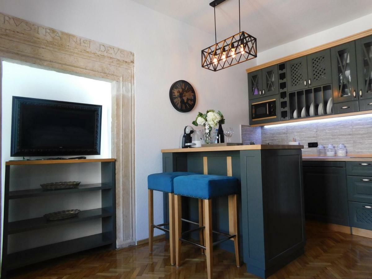 P.S. Cattaro Apartments Esterno foto