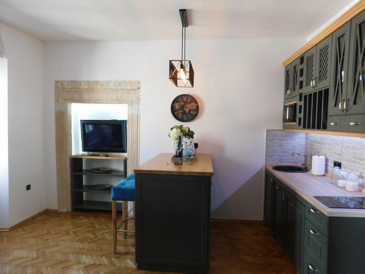 P.S. Cattaro Apartments Esterno foto