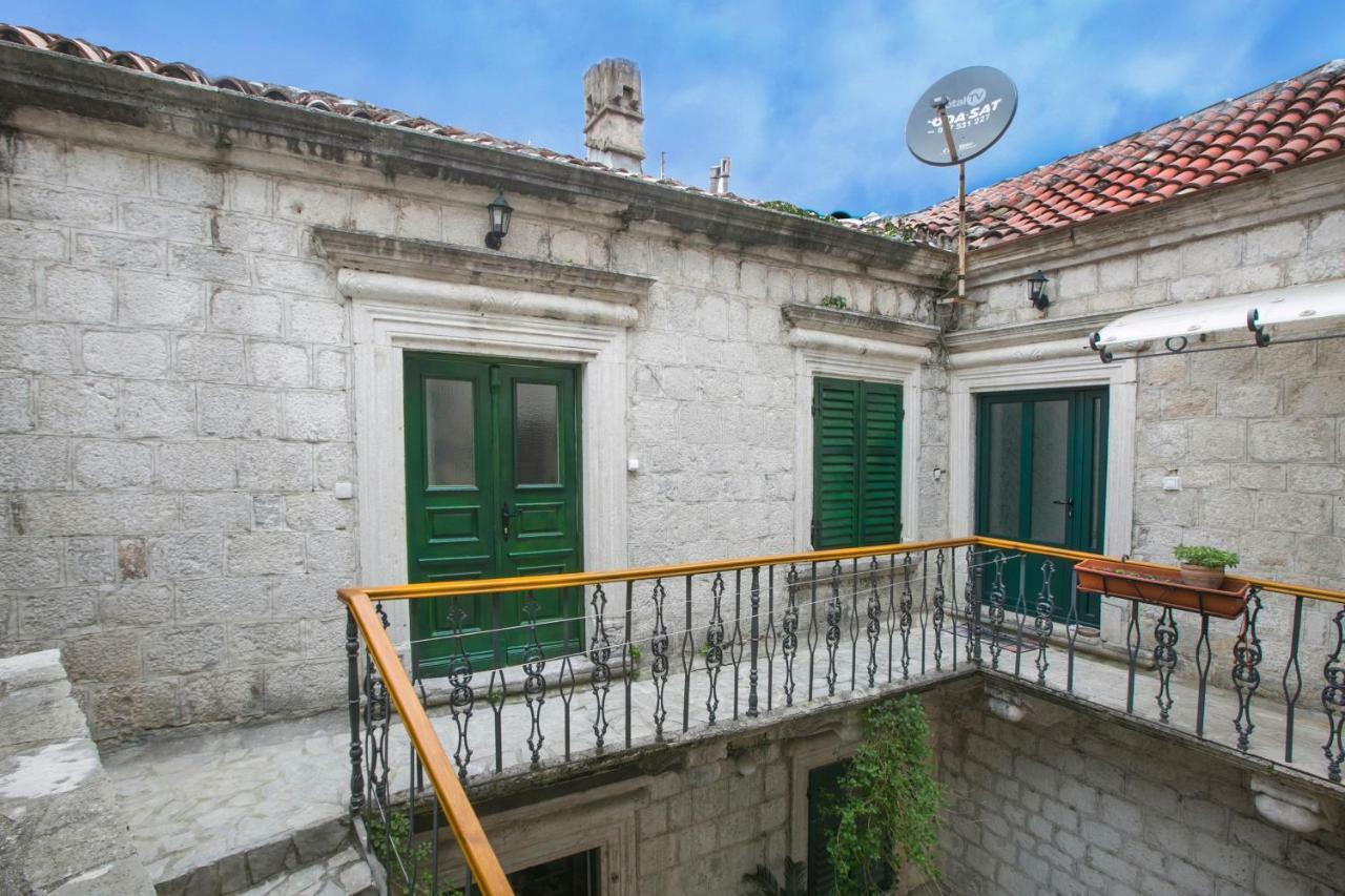 P.S. Cattaro Apartments Esterno foto
