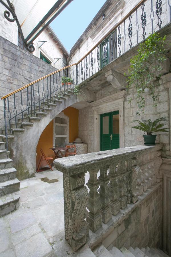 P.S. Cattaro Apartments Esterno foto